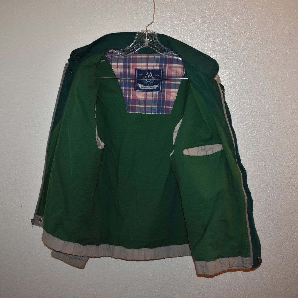 Member's Only Men's Iconic Racer Jacket - Picture 3 of 6